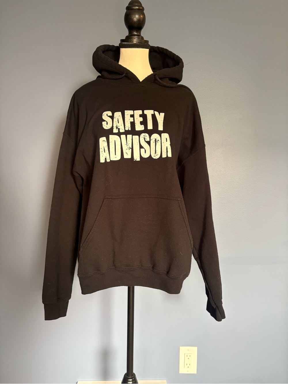 Gildan Black Hoodie with White "SAFETY ADVISOR" Print size L - Picture 2 of 8